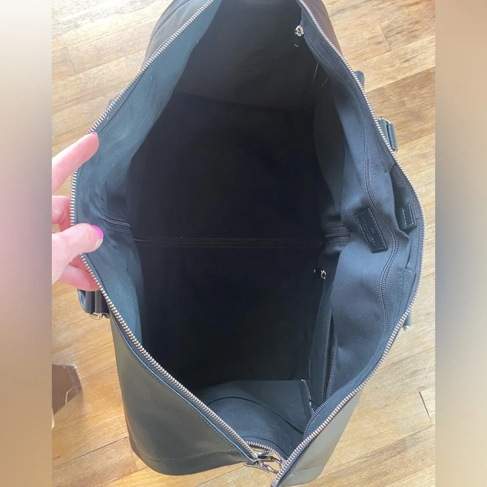 HOOK + ALBERT premium leather garment weekender